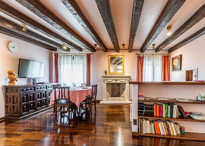 San Marco Terrace With Canal View Venise